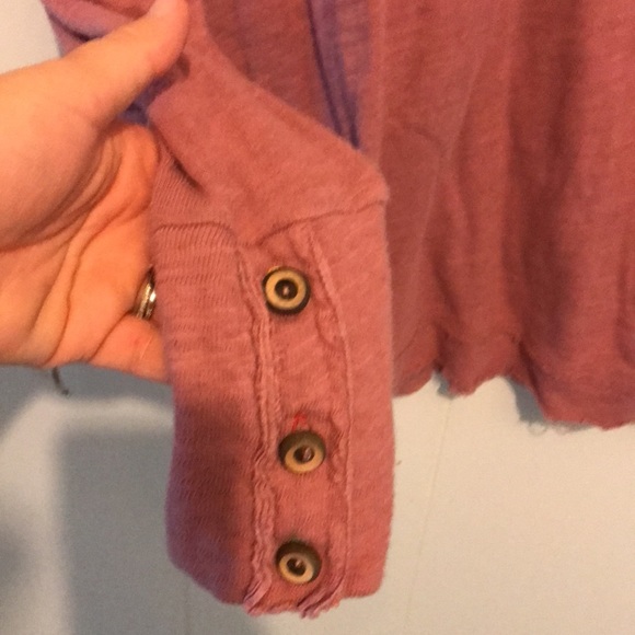 Cuffed Henley sweater - Picture 3 of 5